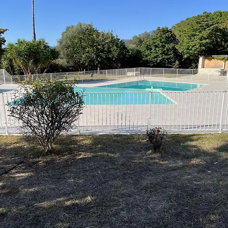 Climatise Avec Piscine A St Florent