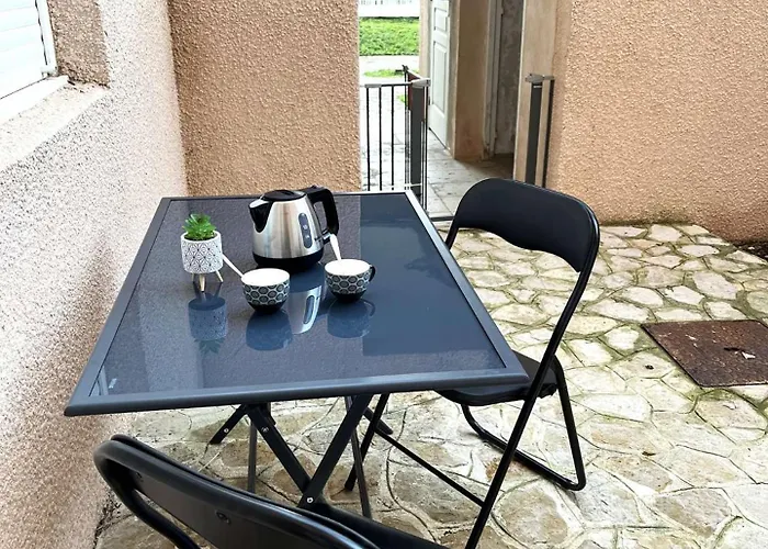 Climatise Avec Piscine A St Florent